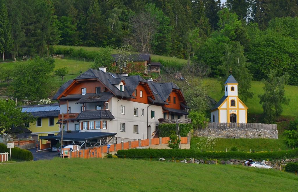 Ferienwohnungen Perhofer Birkfeld エクステリア 写真